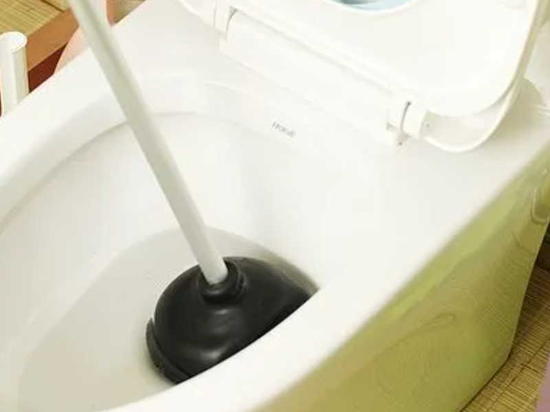 郑州专业浴缸下水道疏 疏通马桶 马桶安装 马桶维修