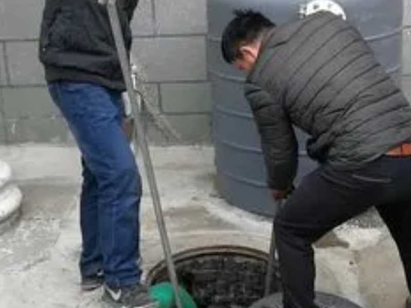 郑州建设路马桶疏通电话，郑州专业疏通马桶下水道