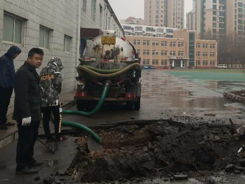 郑州金水区疏通管道清理化粪池 清理窨井抽粪疏通清洗