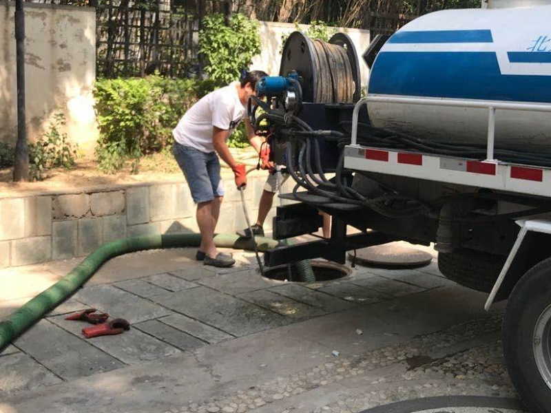 郑州汝河路附近专业清化粪池清管道通下水马桶清尿碱