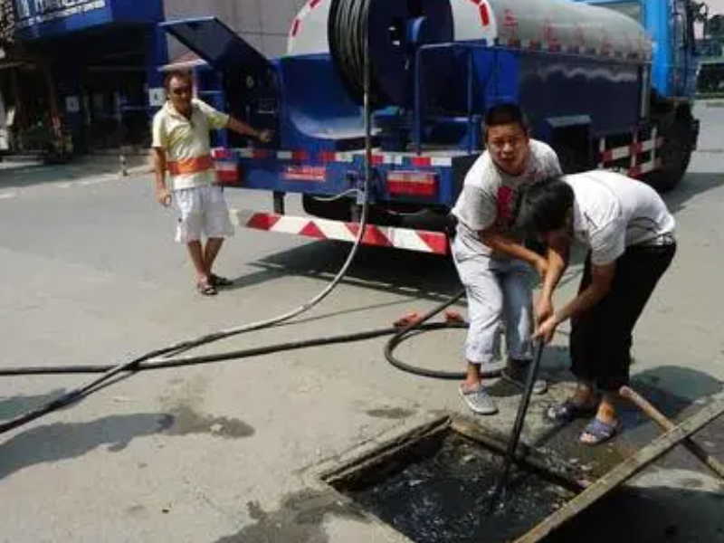 郑州专业环卫车清理化粪池、化油池、污水、沙井、泥浆